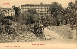 L'entrée de l'hôtel par le chemin de terre en 1913